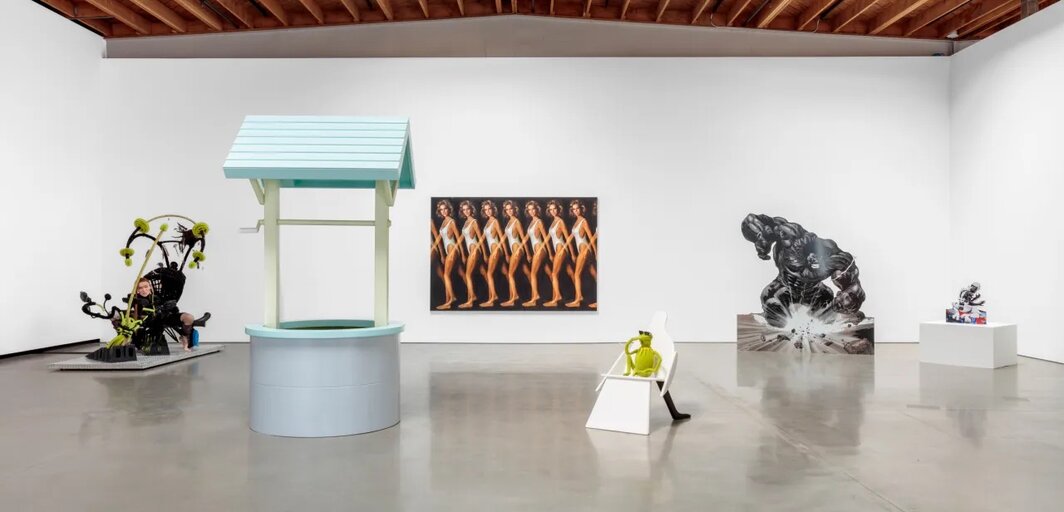 “后人类”展览现场，2024–25，Jeffrey Deitch画廊，洛杉矶. 摄影：Joshua White / JW Pictures.