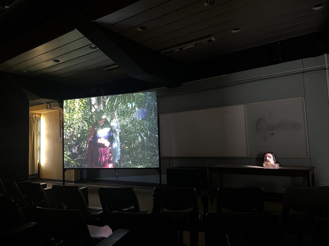 里亚尔·里扎尔迪,《海市蜃楼：圣爱》，2025，新加坡双年展展览现场. 